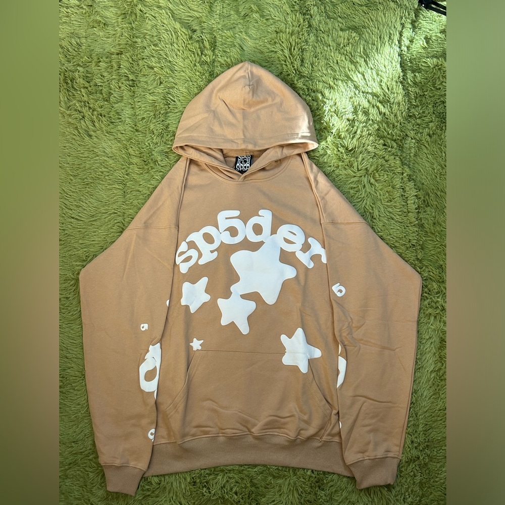 Spider Beluga Hoodie Sand